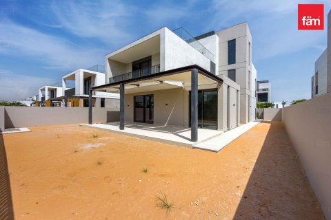 Villa en Dubai, 4 dormitorios, 456 m², № 115422 - foto 25