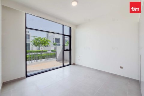 Villa en Dubai, 4 dormitorios, 456 m², № 115422 - foto 13