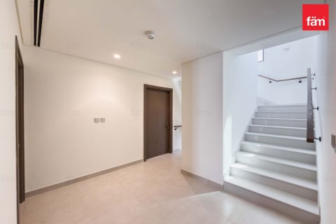 Villa en Dubai, 4 dormitorios, 456 m², № 115422 - foto 5