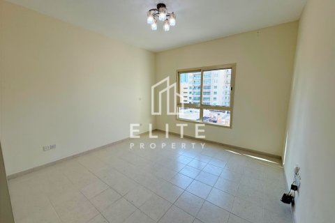 Apartment in Al Arta, Greens, Dubai 2 bedrooms, 121 sq.m. № 85648 - photo 2