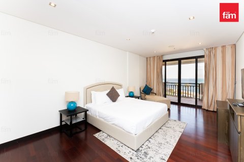 Apartment in Palm Jumeirah, Dubai 1 bedroom, 142.6 sq.m. № 83542 - photo 2