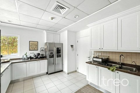 Villa à Arabian Ranches, Dubai, 5 chambres, 405.15 m², № 136316 - photo 7