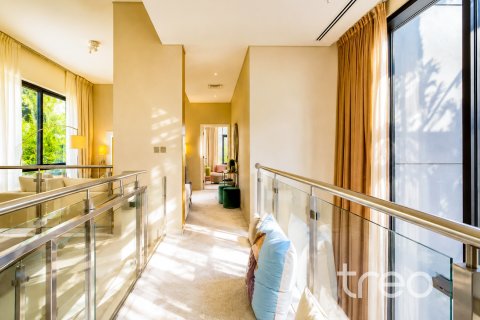 Villa in The Field, DAMAC Hills (Akoya by DAMAC), Dubai 5 bedrooms, 800.82 sq.m. № 136315 - photo 7