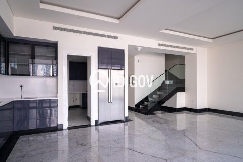 Apartment in Business Bay, Dubai 2 bedrooms, 199 sq.m. № 136327 - photo 12