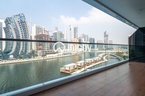 Apartment in Business Bay, Dubai 2 bedrooms, 199 sq.m. № 136327 - photo 19