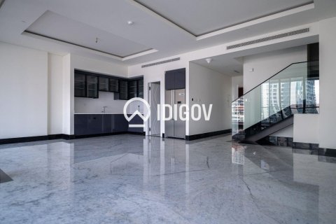 Apartment in Business Bay, Dubai 2 bedrooms, 199 sq.m. № 136327