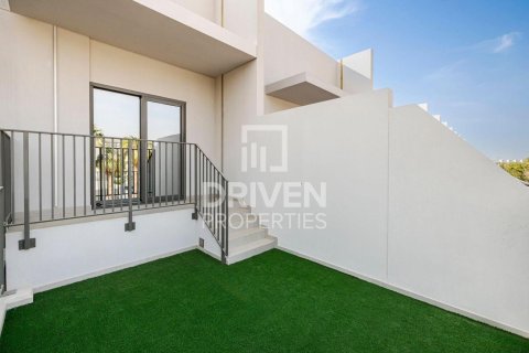Adosado en Mohammed Bin Rashid City, Dubai, 2 dormitorios, 133.13 m², № 129690 - foto 3