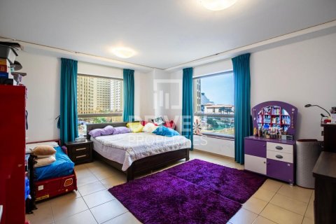 Apartment in Murjan, Jumeirah Beach Residence, Dubai 3 bedrooms, 178.47 sq.m. № 129691 - photo 13
