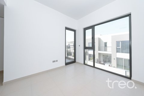 Townhouse in Arabian Ranches 2, Dubai 3 bedrooms, 184.69 sq.m. № 123572 - photo 13