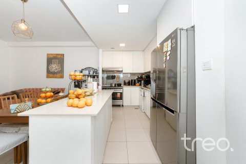 Adosado en Noor Townhouses, Town Square, Dubai, 4 dormitorios, 195 m², № 123571 - foto 5