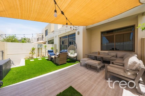 Adosado en Noor Townhouses, Town Square, Dubai, 4 dormitorios, 195 m², № 123571 - foto 2