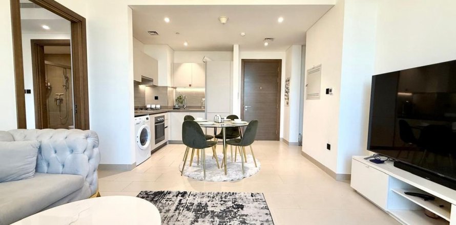 Квартира в Дубае, 2 спальни, 74.7м², № 91882