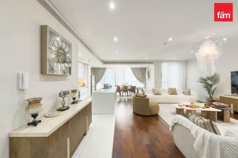 Apartamento en Al Wasl, Dubai, 3 dormitorios, 221.6 m², № 91880 - foto 12