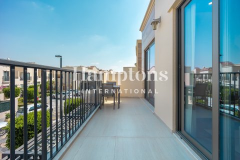 Снять в аренду таунхаус в Hillside at Jumeirah Golf Estates, Джумейра Гольф Эстейтс, Дубай: 3 спальни, 147.80867300м², № 100425 - фото 22