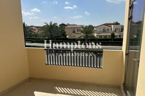 Снять в аренду таунхаус в Hillside at Jumeirah Golf Estates, Джумейра Гольф Эстейтс, Дубай: 3 спальни, 208.66013800м², № 100425 - фото 11