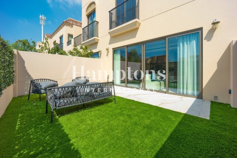 Снять в аренду таунхаус в Hillside at Jumeirah Golf Estates, Джумейра Гольф Эстейтс, Дубай: 3 спальни, 147.80867300м², № 100425 - фото 10