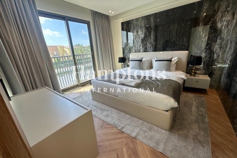 Снять в аренду таунхаус в Hillside at Jumeirah Golf Estates, Джумейра Гольф Эстейтс, Дубай: 3 спальни, 208.66013800м², № 100425 - фото 10