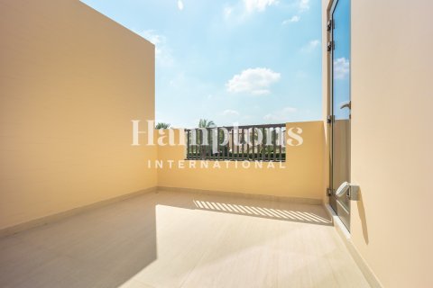 Снять в аренду таунхаус в Hillside at Jumeirah Golf Estates, Джумейра Гольф Эстейтс, Дубай: 3 спальни, 147.80867300м², № 100425 - фото 20