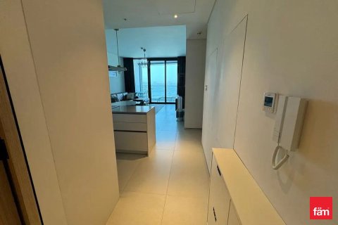 Снять в аренду квартиру в Дубае: 2 спальни, 108.4м², № 85911 - фото 9