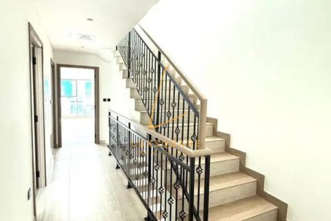 Villa in Damac Lagoons, Dubai 4 bedrooms, 146 sq.m. № 103300 - photo 12