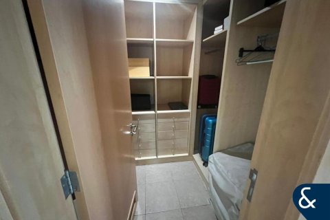 Купить квартиру в Shoreline Apartments, Пальма Джумейра, Дубай: 3 спальни, 203м², № 75870 - фото 11