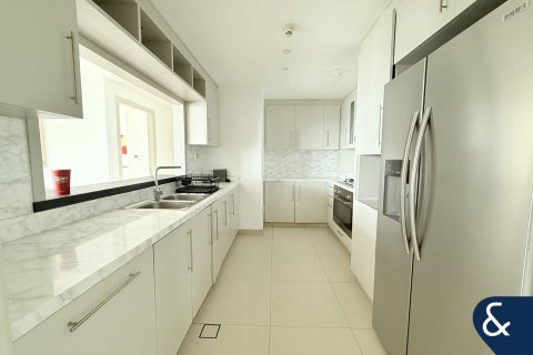 Apartment in Downtown Dubai (Downtown Burj Dubai), Dubai 3 bedrooms, 169 sq.m. № 75864 - photo 4