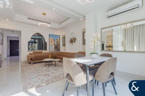 Apartment in Downtown Dubai (Downtown Burj Dubai), Dubai 1 bedroom, 181 sq.m. № 75862 - photo 6