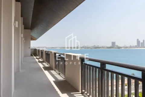 Ático en Dubai, 4 dormitorios, 677 m², № 59402 - foto 2