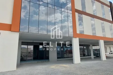 Almacén en Jebel Ali, Dubai, 7040 m², № 38935 - foto 5