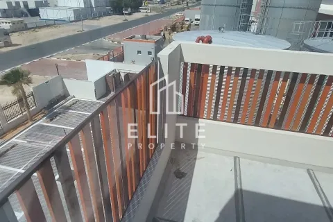 Almacén en Jebel Ali, Dubai, 7040 m², № 38935 - foto 12