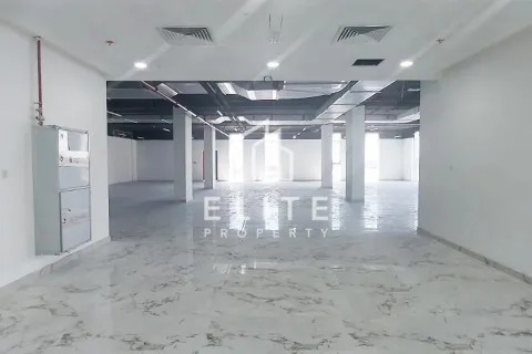 Almacén en Jebel Ali, Dubai, 7040 m², № 38935 - foto 28