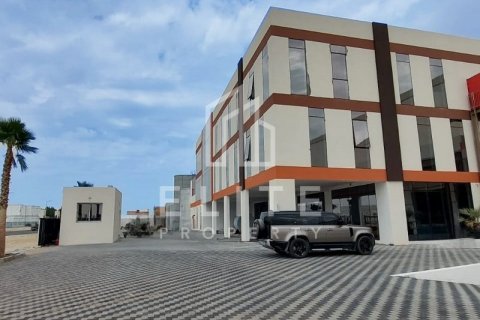 Купить склад в Джабаль-Али, Дубай: 7040м², № 38935 - фото 4