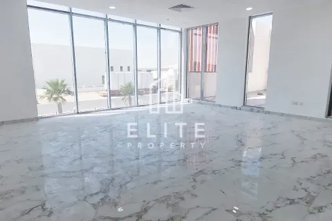 Almacén en Jebel Ali, Dubai, 7040 m², № 38935 - foto 29