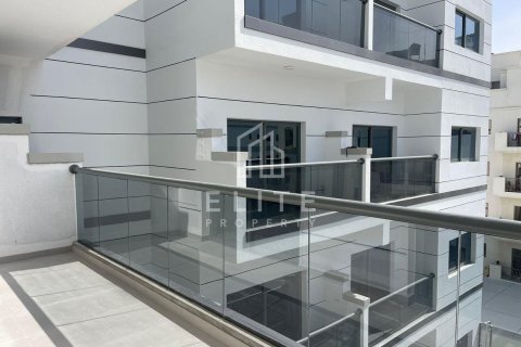 Купить здание в International City, Дубай: 11049м², № 38931 - фото 2