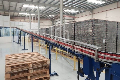 Almacén en Dubai, 5478 m², № 38934 - foto 12