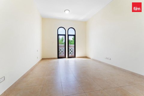فيلا في دبي 4 غرف نوم, 399.8 م² رقم 118251 - صورة 8