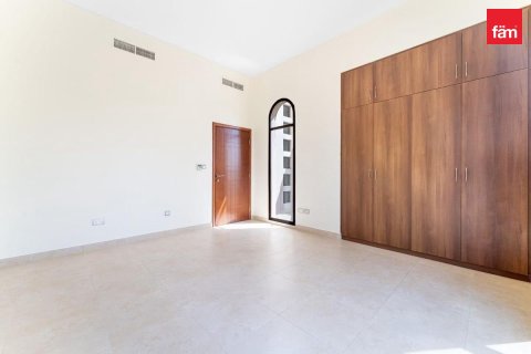 فيلا في دبي 4 غرف نوم, 399.8 م² رقم 118251 - صورة 11