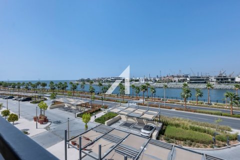 Купить квартиру в Джумейре, Дубай: 1 спальня, 70м², № 92981 - фото 2