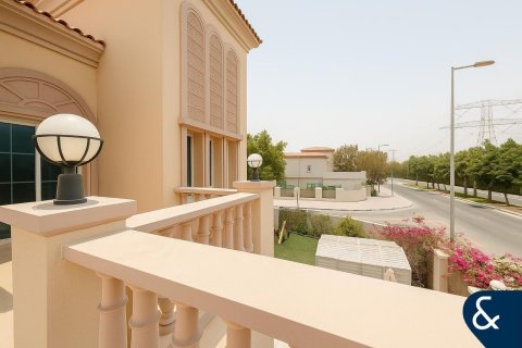 Villa in Jumeirah Village Triangle, Dubai 2 bedrooms, 570 sq.m. № 76598 - photo 15