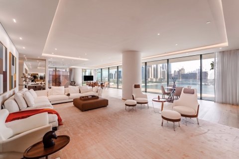 Apartment in Dubai 4 bedrooms, 466 sq.m. № 134128 - photo 18