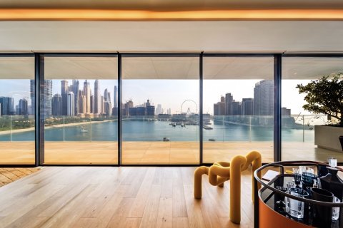Apartment in Dubai 4 bedrooms, 466 sq.m. № 134128