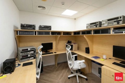 Oficina en Dubai, 834.3 m², № 99392 - foto 3