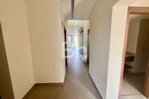Снять в аренду виллу в Дубай Хилс Эстейт, Дубай: 4 спальни, 464м², № 24291 - фото 2