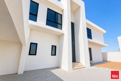 Villa in Jebel Ali, Dubai 5 bedrooms, 935.1 sq.m. № 113575 - photo 21