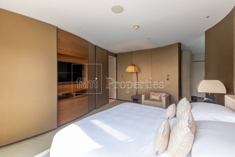 Apartment in Downtown Dubai (Downtown Burj Dubai), Dubai 1 bedroom, 109.8 sq.m. № 113562 - photo 16