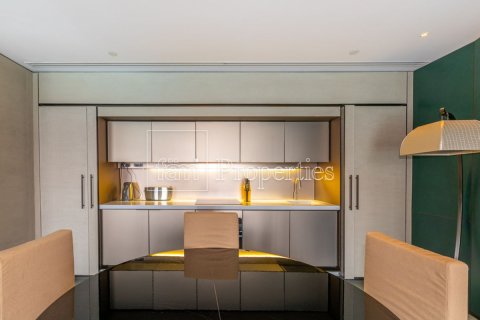 Apartment in Downtown Dubai (Downtown Burj Dubai), Dubai 1 bedroom, 109.8 sq.m. № 113562 - photo 9