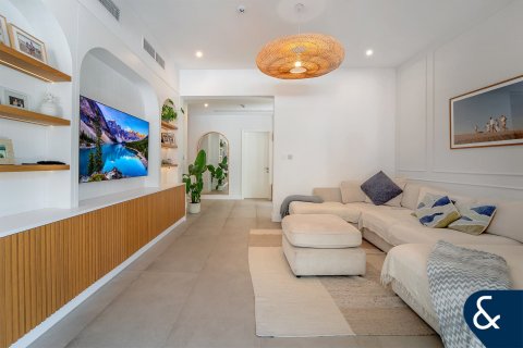 Villa in Arabian Ranches, Dubai 4 bedrooms, 272 sq.m. № 91167 - photo 4