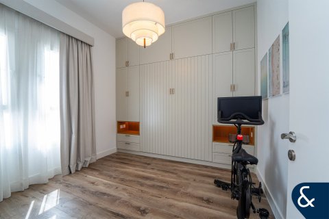 Villa in Arabian Ranches, Dubai 4 bedrooms, 272 sq.m. № 91167 - photo 11