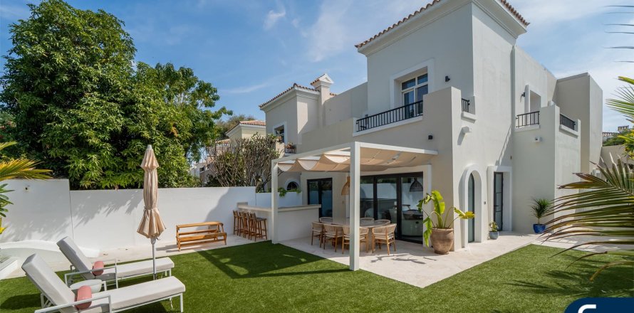 Villa in Arabian Ranches, Dubai 4 bedrooms, 272 sq.m. № 91167