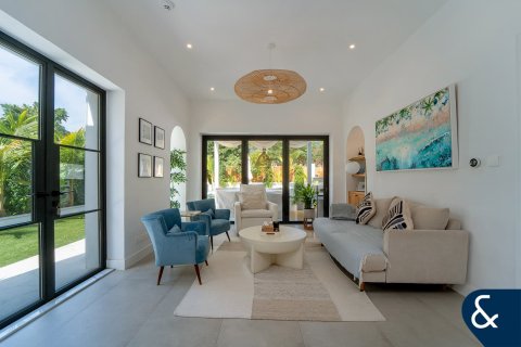 Villa in Arabian Ranches, Dubai 4 bedrooms, 272 sq.m. № 91167 - photo 2